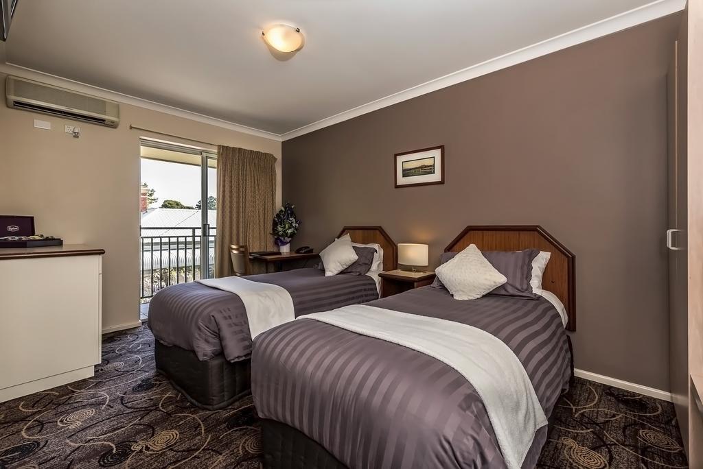Quality Hotel Bayswater Perth Ngoại thất bức ảnh
