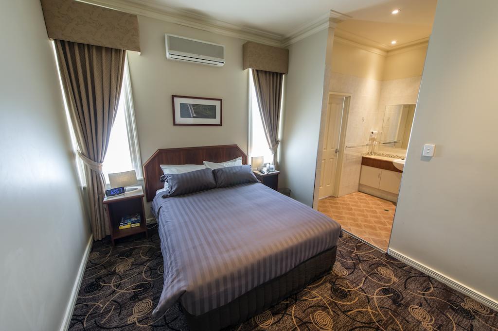 Quality Hotel Bayswater Perth Ngoại thất bức ảnh