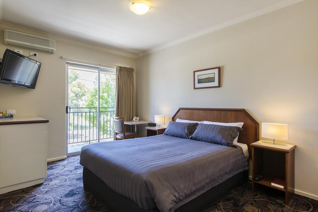 Quality Hotel Bayswater Perth Ngoại thất bức ảnh