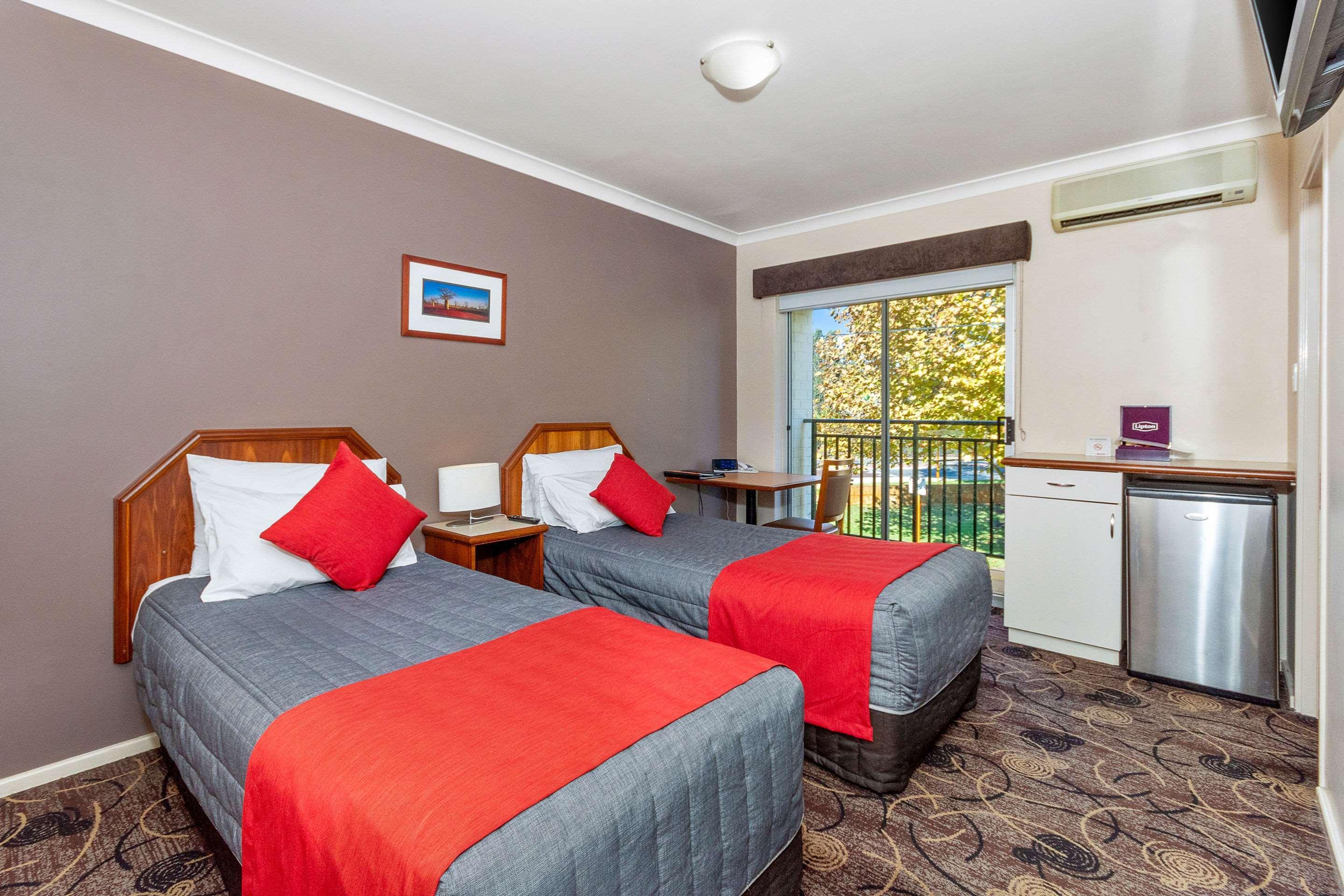Quality Hotel Bayswater Perth Ngoại thất bức ảnh