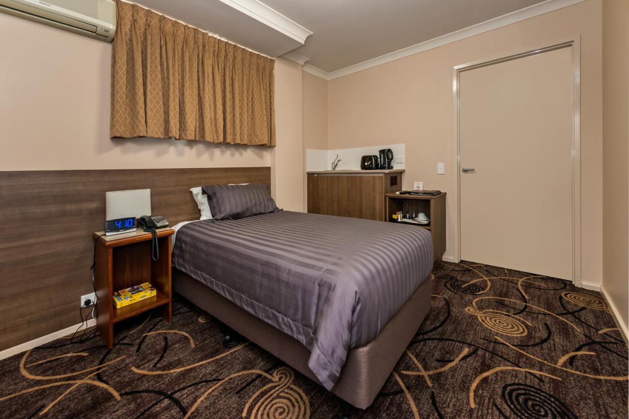 Quality Hotel Bayswater Perth Ngoại thất bức ảnh