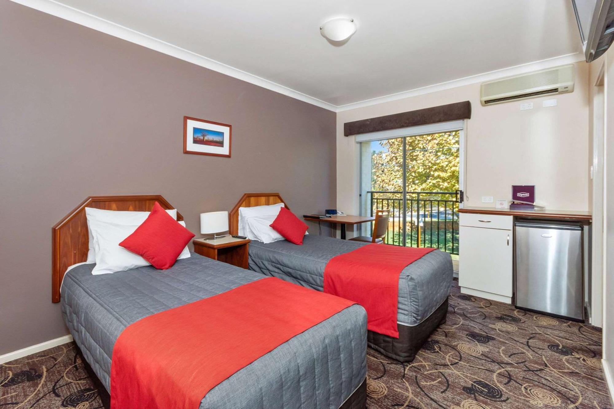 Quality Hotel Bayswater Perth Ngoại thất bức ảnh